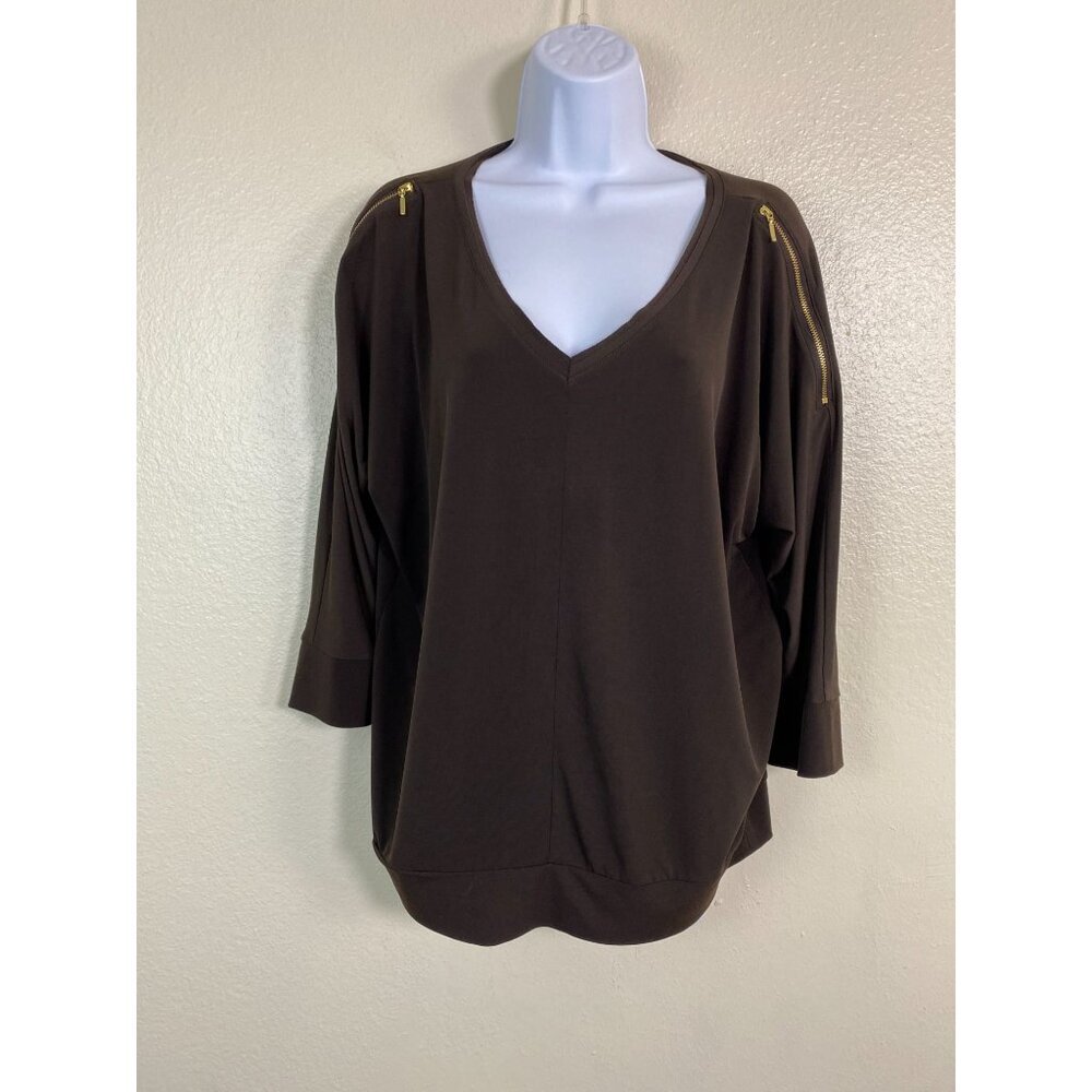 Chicos Brown 3/4 Sleeve‎ V-Neck Top size Large Liquid Knit Gold Zipper Accents